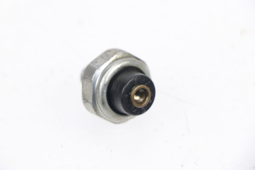 photo de ÖLDRUCKSENSOR SUZUKI GSXF GSX F 600 (1988 - 1997)