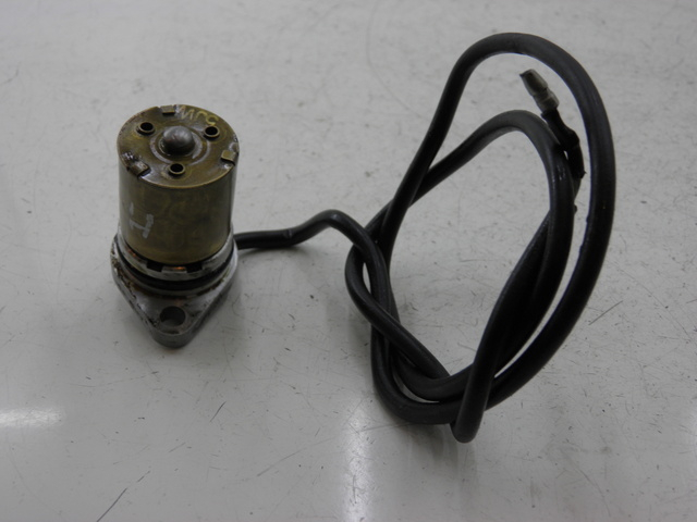 photo de ÖLDRUCKSENSOR YAMAHA FJR 1300 (2004 - 2005)
