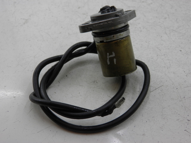 photo de ÖLDRUCKSENSOR YAMAHA FJR 1300 (2004 - 2005)