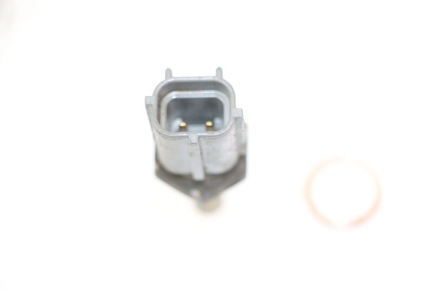 photo de WASSERTEMPERATURSENSOR SUZUKI BURGMAN 125 (2007 - 2014)