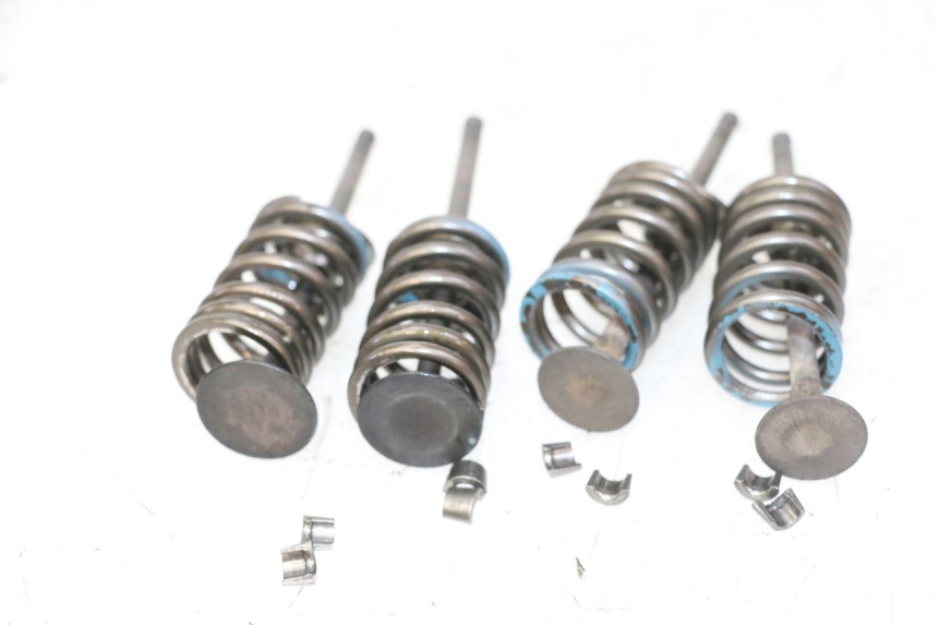 photo de EINLASSVENTIL  SUZUKI BURGMAN 125 (2007 - 2014)