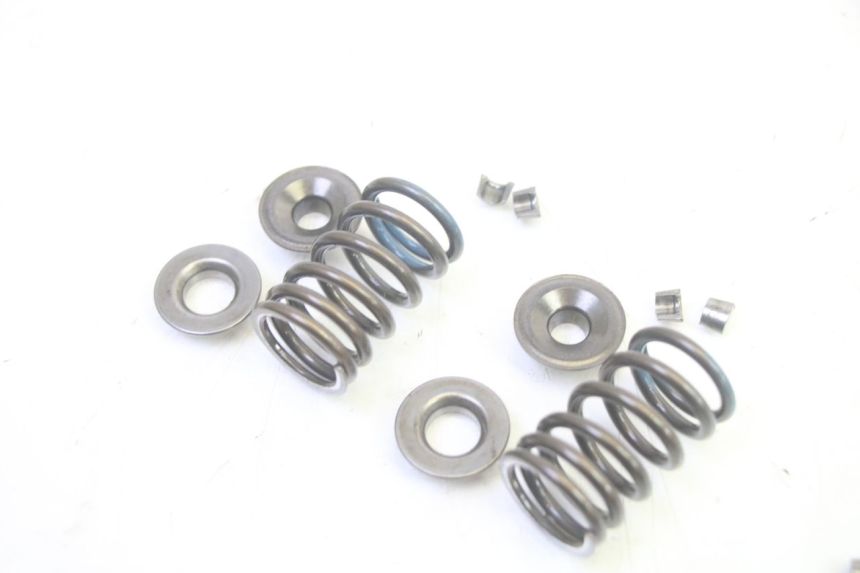 photo de EINLASSVENTIL  SUZUKI BURGMAN 125 (2007 - 2014) - Gesamtansicht des Produkts