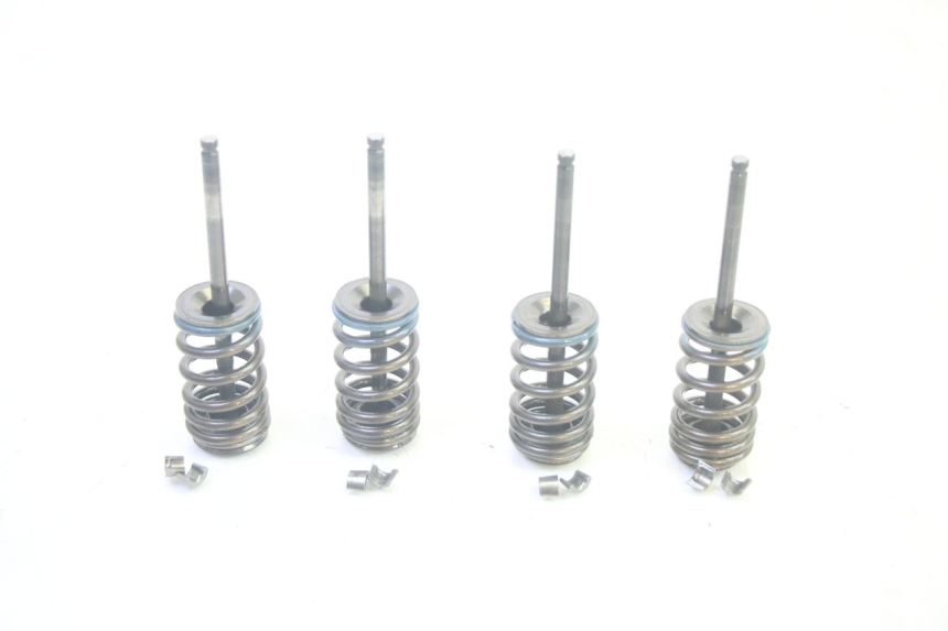 photo de EINLASSVENTIL  SUZUKI BURGMAN 125 (2007 - 2014) - Details der Befestigungspunkte