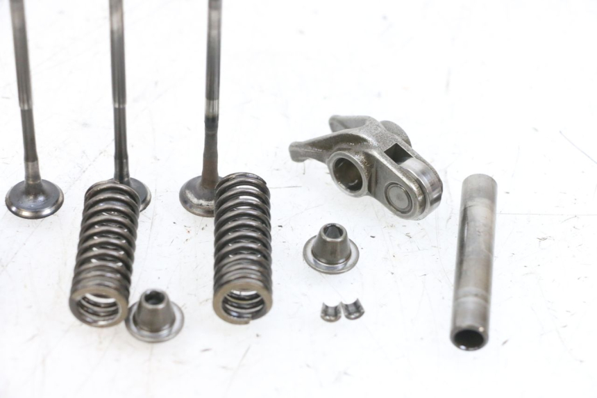 photo de EINLASSVENTIL  YAMAHA NEOS NEO'S 4T 50 (2008 - 2016) - Alternative Perspektive