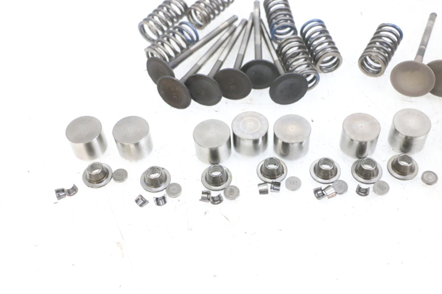 photo de EINLASSVENTIL  YAMAHA TDM ABS 900 (2002 - 2014) - Zoom auf Gebrauchszustand