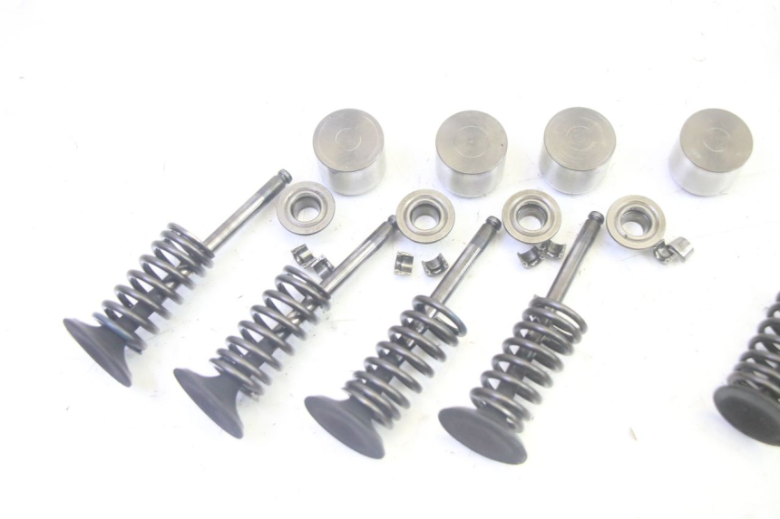 photo de EINLASSVENTIL  YAMAHA TDM ABS 900 (2002 - 2014) - Detailansicht des Bauteils