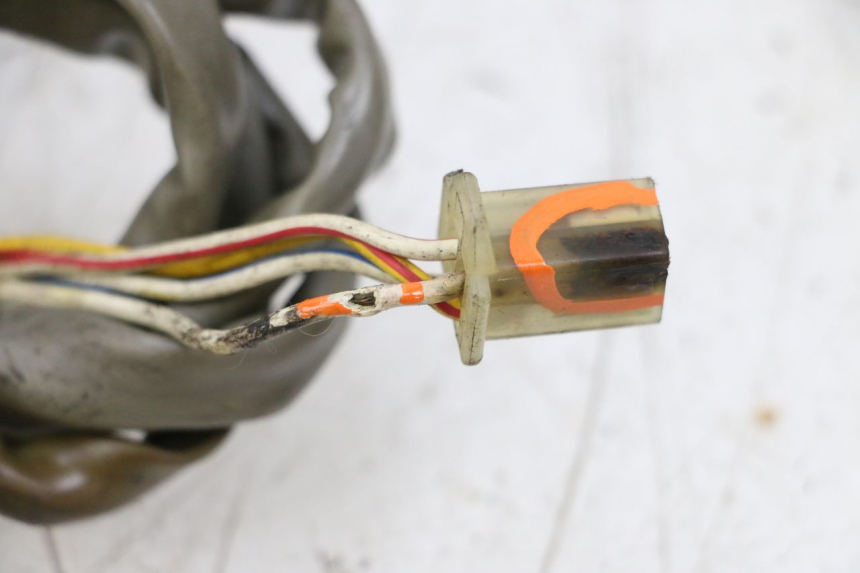 photo de LICHTMASCHINE MBK BOOSTER SPIRIT NAKED 50 (2004 - 2017) - Oberflächenzustand und Material