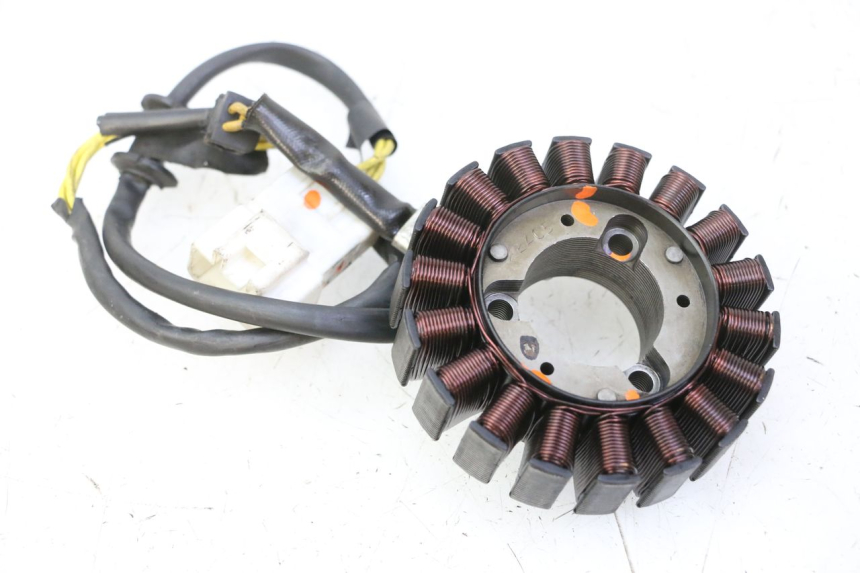 photo de STATOR HONDA FES S-WING SWING ABS 125 (2007 - 2015)
