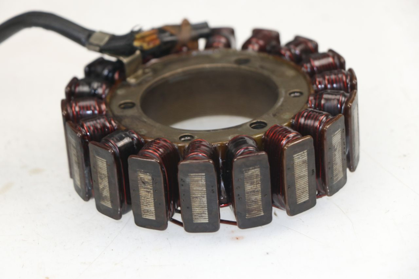 photo de LICHTMASCHINE HONDA VTR F FIRESTORM 1000 (1997 - 2001)