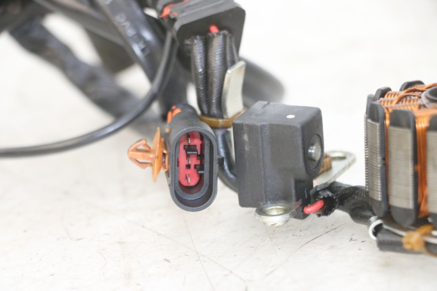 photo de LICHTMASCHINE PIAGGIO MP3 LT 300 (2010 - 2016)