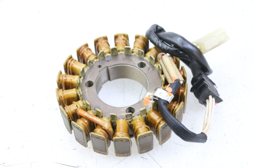 photo de LICHTMASCHINE YAMAHA FZ6 FAZER S2 600 (2007 - 2011)