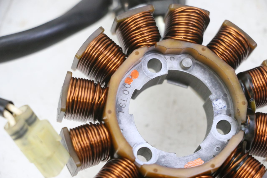 photo de LICHTMASCHINE YAMAHA YZ-F YZF 250 (2014 - 2018)