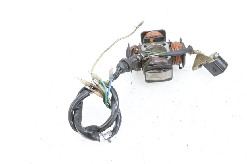 photo de LICHTMASCHINE KYMCO ZING 125 (1997 - 2003) - Weitere Ansicht des Artikels