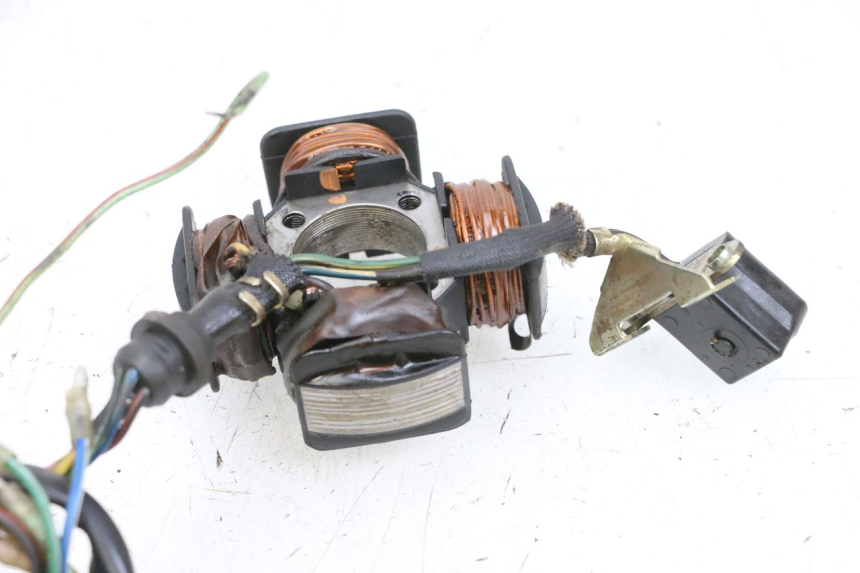 photo de LICHTMASCHINE KYMCO ZING 125 (1997 - 2003) - Kennzeichnungen und Originalreferenzen