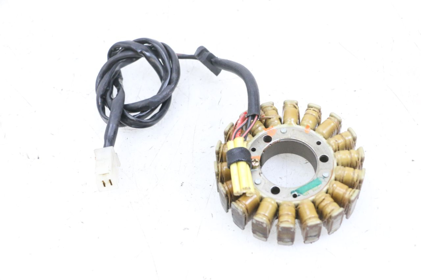 photo de LICHTMASCHINE KAWASAKI ZR 7 750 (1999 - 2001) - Details der Befestigungspunkte