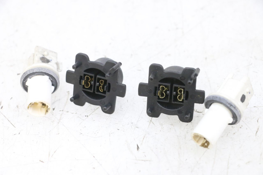 photo de LAMPENHALTERUNG SUZUKI BURGMAN 125 (2007 - 2014) - Hauptansicht