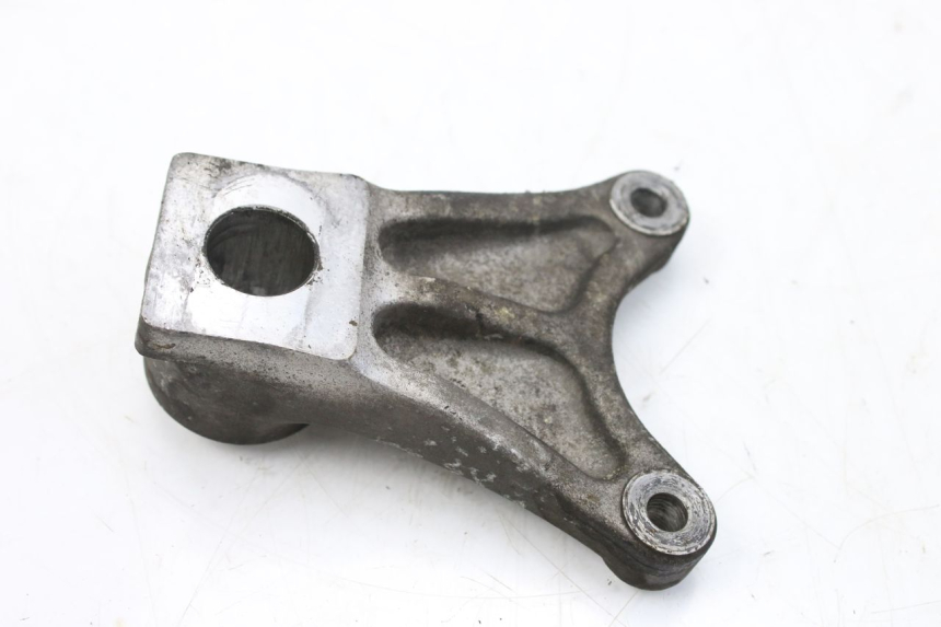photo de HINTERER BREMSSATTELHALTER SUZUKI GSF S BANDIT 600 (2000 - 2004)