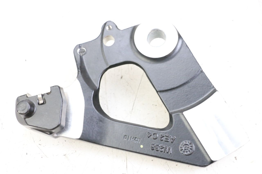 photo de HALTER BREMSZANGE HINTEN ROYAL ENFIELD CONTINENTAL GT 650 (2019 - 2024)