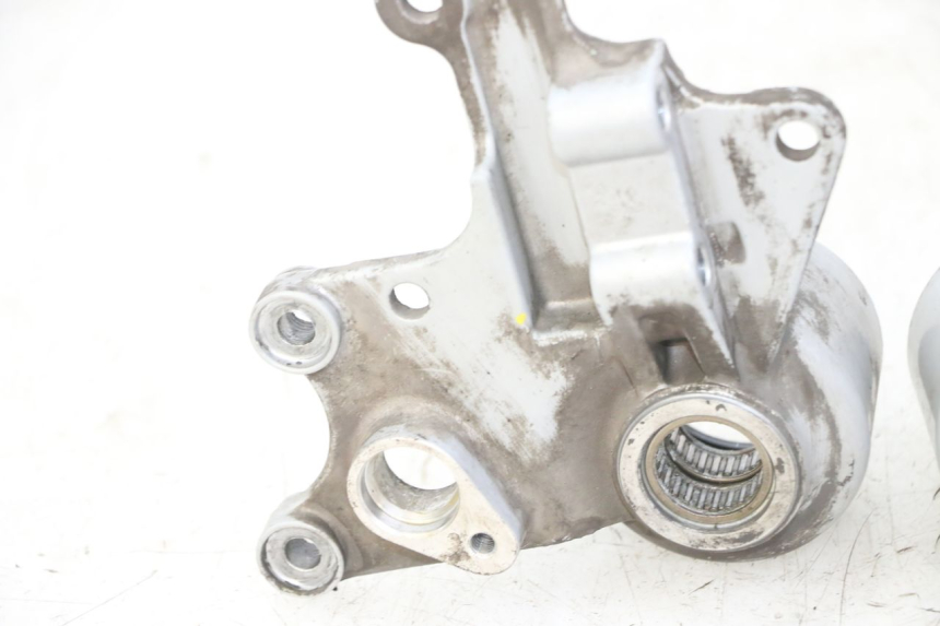 photo de HALTER BREMSZANGE VORNE PIAGGIO MP3 LT 400 (2007 - 2012)