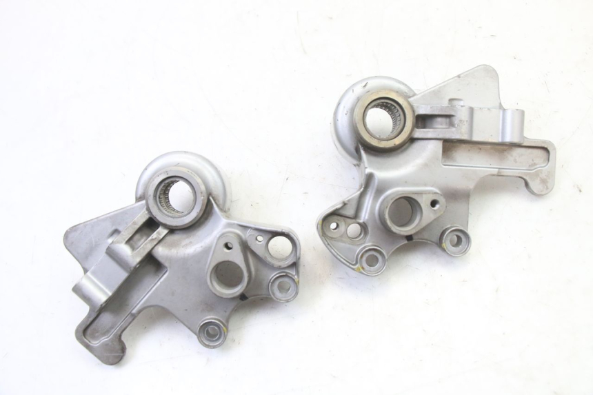 photo de HALTER BREMSZANGE VORNE PIAGGIO MP3 500 (2014 - 2016)