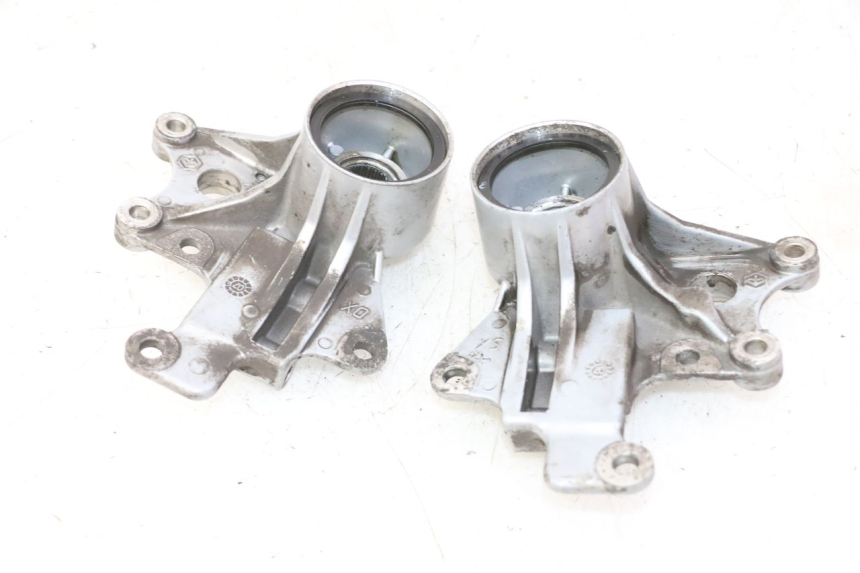 photo de HALTER BREMSZANGE VORNE PIAGGIO MP3 125 (2006 - 2014)