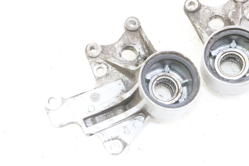 photo de HALTER BREMSZANGE VORNE PIAGGIO MP3 125 (2006 - 2014)