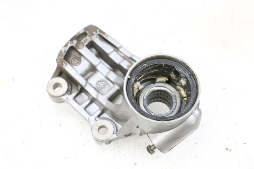 photo de HALTER BREMSZANGE VORNE PIAGGIO VESPA GTS SUPER IE 125 (2009 - 2016) - Details der Befestigungspunkte