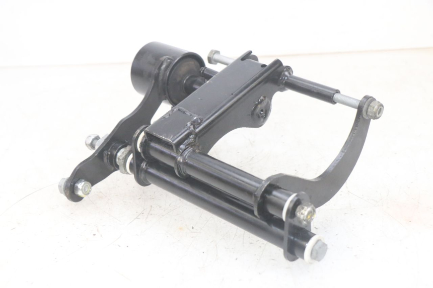 photo de MOTORHALTER PIAGGIO MP3 HPE 300 (2019 - 2026) - Details der Befestigungspunkte