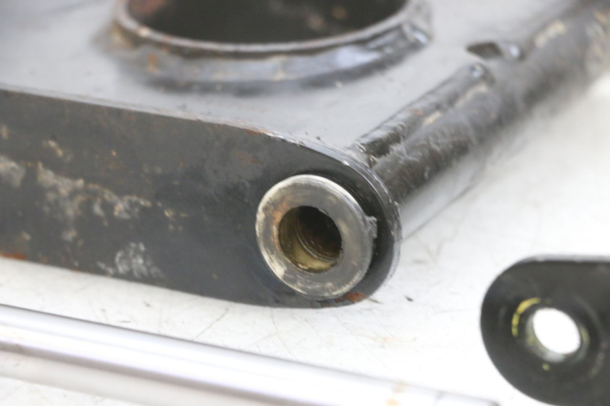 photo de MOTORHALTERUNG PIAGGIO MP3 LT 400 (2007 - 2012) - Details der Befestigungspunkte