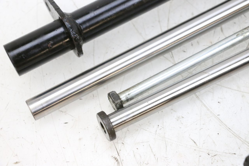 photo de MOTORHALTER PIAGGIO VESPA GTS SUPER IE 125 (2009 - 2016) - Weitere Ansicht des Artikels