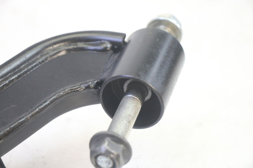 photo de MOTORHALTERUNG YAMAHA XMAX X-MAX 125 (2006 - 2009) - Charakteristische Merkmale