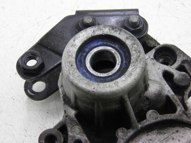 photo de AUSPUFFHALTERUNG PIAGGIO XEVO - X EVO 125 (2010 - 2015) - Detailansicht des Bauteils