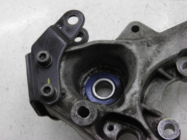 photo de AUSPUFFHALTERUNG PIAGGIO XEVO - X EVO 125 (2010 - 2015) - Alternative Perspektive