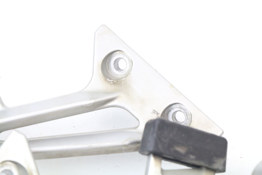 photo de AUSPUFFHALTERUNG YAMAHA FJR ABS 1300 (2006 - 2012)