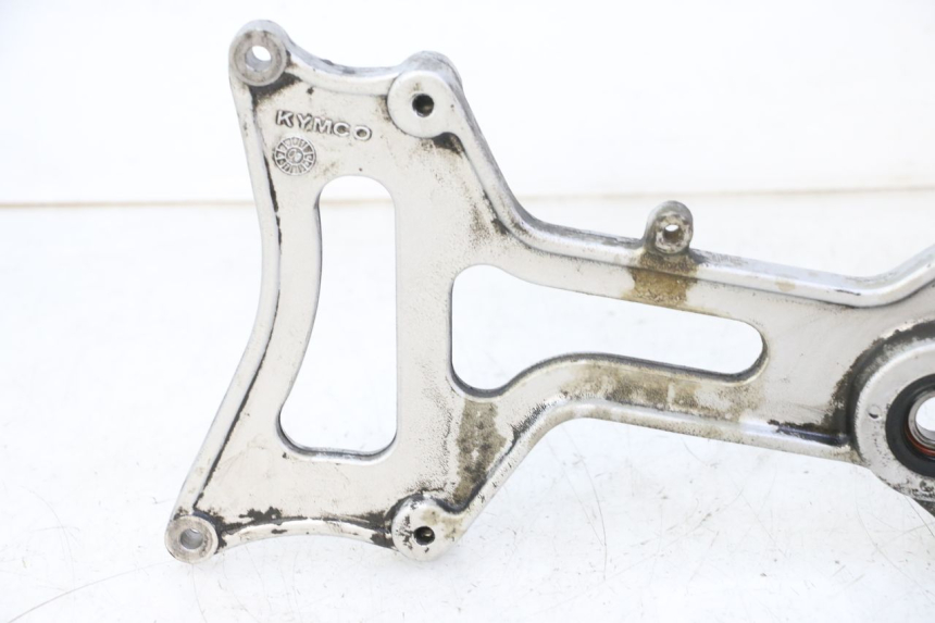 photo de AUSPUFFHALTERUNG KYMCO GRAND DINK 125 (2002 - 2007)