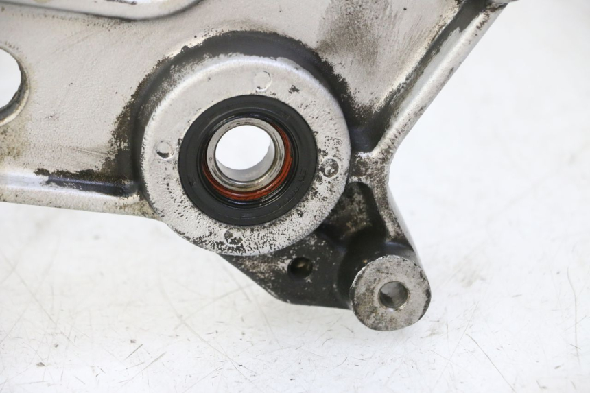 photo de AUSPUFFHALTERUNG KYMCO GRAND DINK 125 (2002 - 2007)