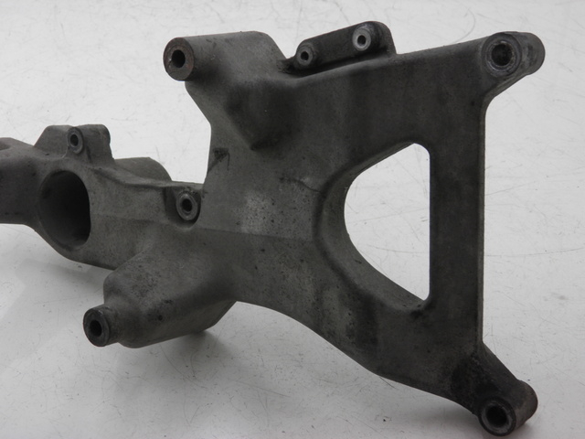 photo de AUSPUFFHALTERUNG HONDA FES PANTHEON 125 (2003 - 2007)