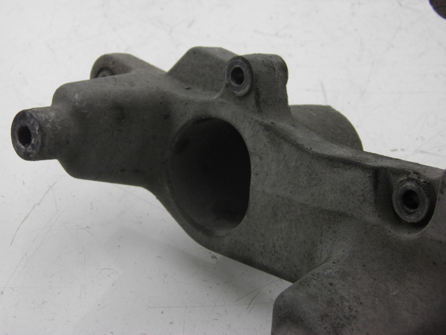 photo de AUSPUFFHALTERUNG HONDA FES PANTHEON 125 (2003 - 2007)