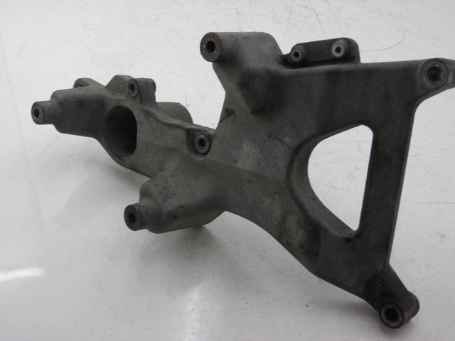 photo de AUSPUFFHALTERUNG HONDA FES PANTHEON 125 (2003 - 2007)