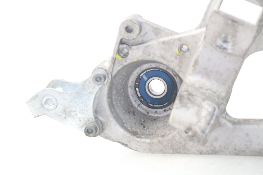 photo de AUSPUFFHALTERUNG PIAGGIO MP3 HPE 500 (2019 - 2022)