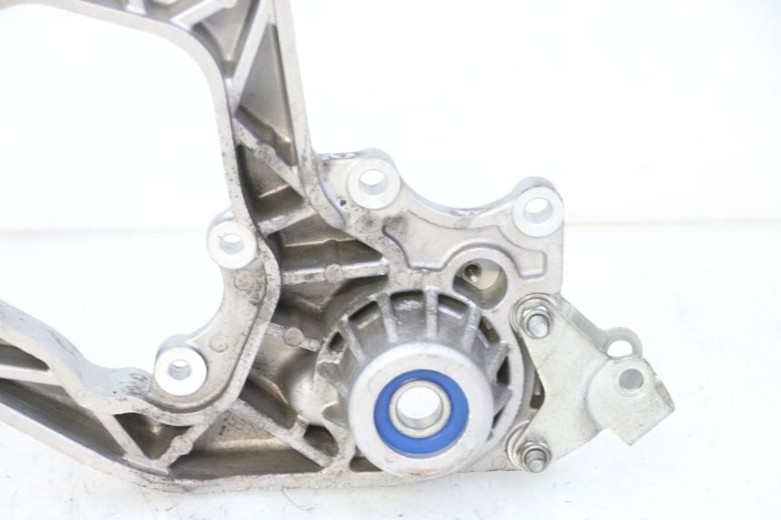 photo de AUSPUFFHALTERUNG PIAGGIO MP3 HPE 310 (2024 - 2025)