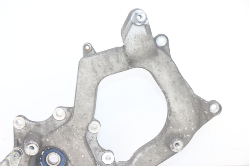 photo de AUSPUFFHALTERUNG PIAGGIO MP3 HPE 300 (2019 - 2026) - Details der Befestigungspunkte