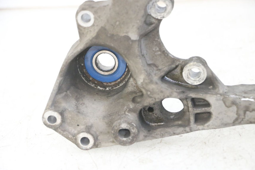 photo de AUSPUFFHALTERUNG PIAGGIO MP3 LT 300 (2010 - 2016)