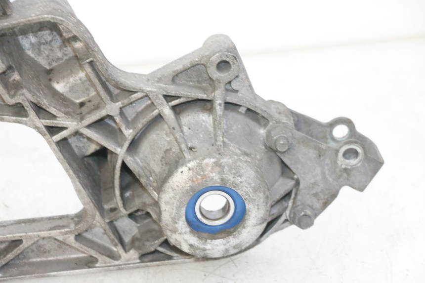 photo de AUSPUFFHALTERUNG PIAGGIO MP3 500 (2011 - 2015)