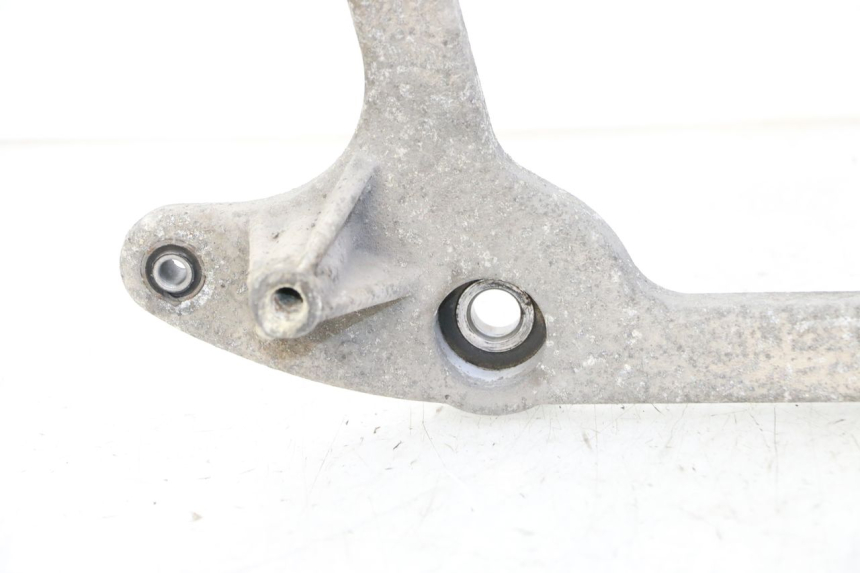 photo de AUSPUFFHALTERUNG PEUGEOT SATELIS 125 (2013 - 2018)