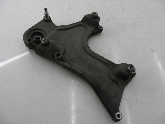 photo de AUSPUFFHALTERUNG PIAGGIO BEVERLY 125 (1998 - 2005)