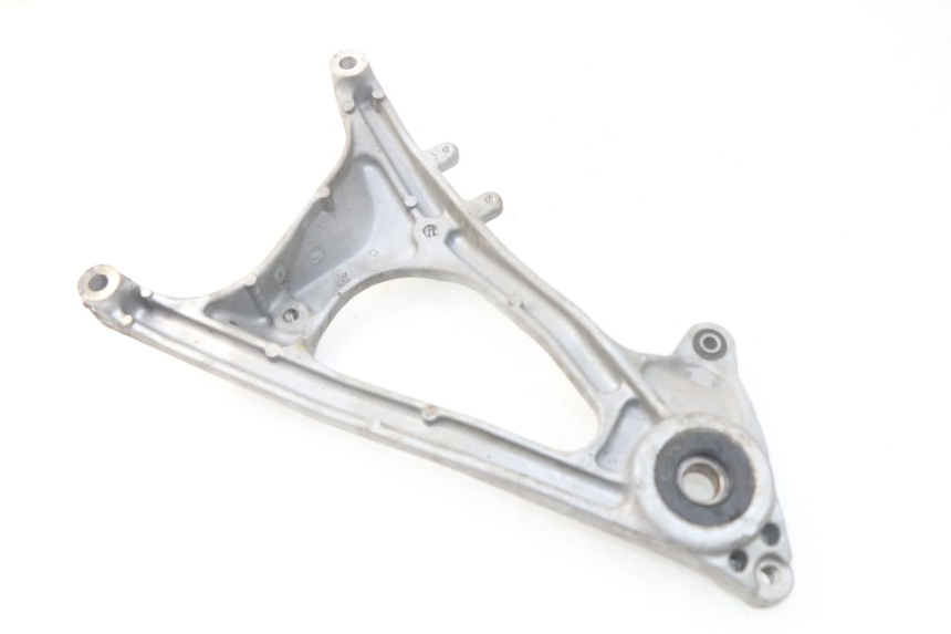 photo de AUSPUFFHALTERUNG HONDA SES DYLAN 125 (2002 - 2006)