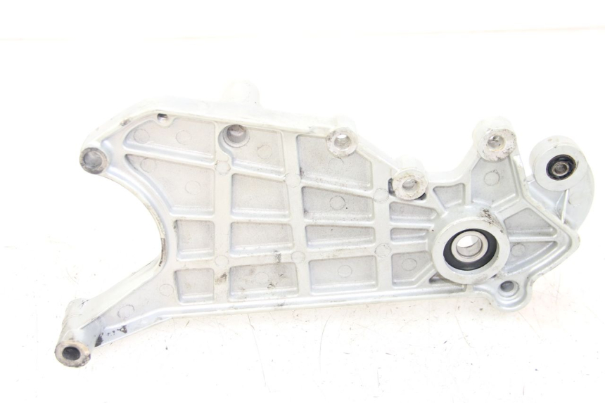 photo de AUSPUFFHALTERUNG RAZZO STEED 125 (2012 - 2018)