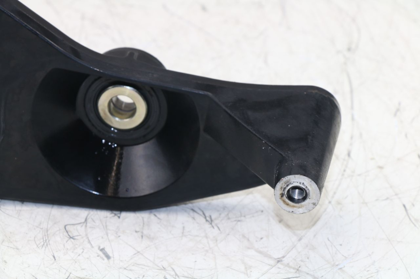 photo de AUSPUFFHALTERUNG YAMAHA VITY 125 (2008 - 2013)