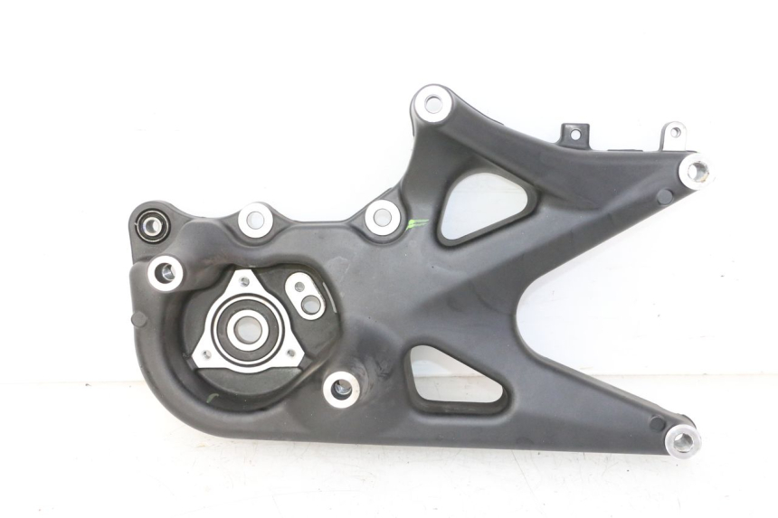 photo de AUSPUFFHALTERUNG YAMAHA XMAX X-MAX 125 (2021 - 2025)